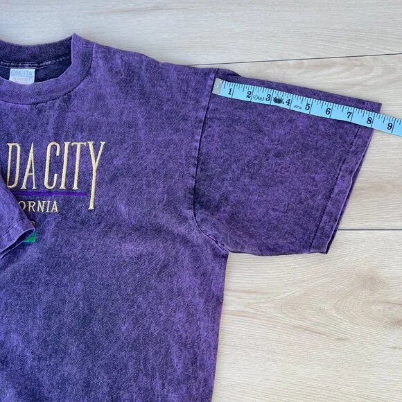 Vintage 90s Nevada City California Purple Acid Wash Gold Embroidered T-Shirt XL - Picture 13 of 15